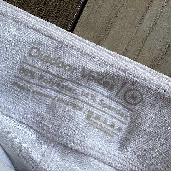 Outdoor Voices Court Skort 4.5” | Size: Medium | Excellent Condition - Picture 3 of 9